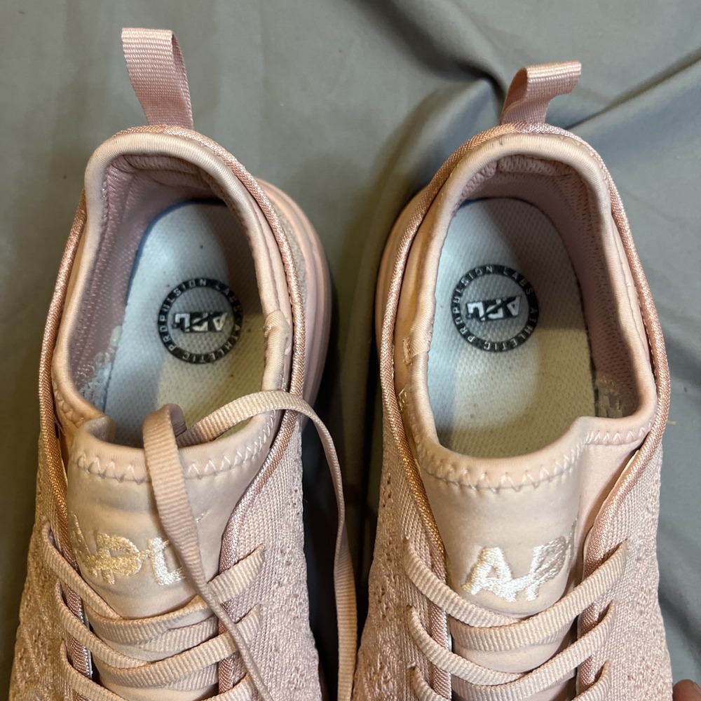 APL x LULULEMON TechLoom Phantom in Faint Coral Women's Size 10 - Picture 3 of 9